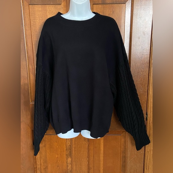 VICI black oversized crewneck sweater with cable knit sleeves Size Large - Picture 2 of 10
